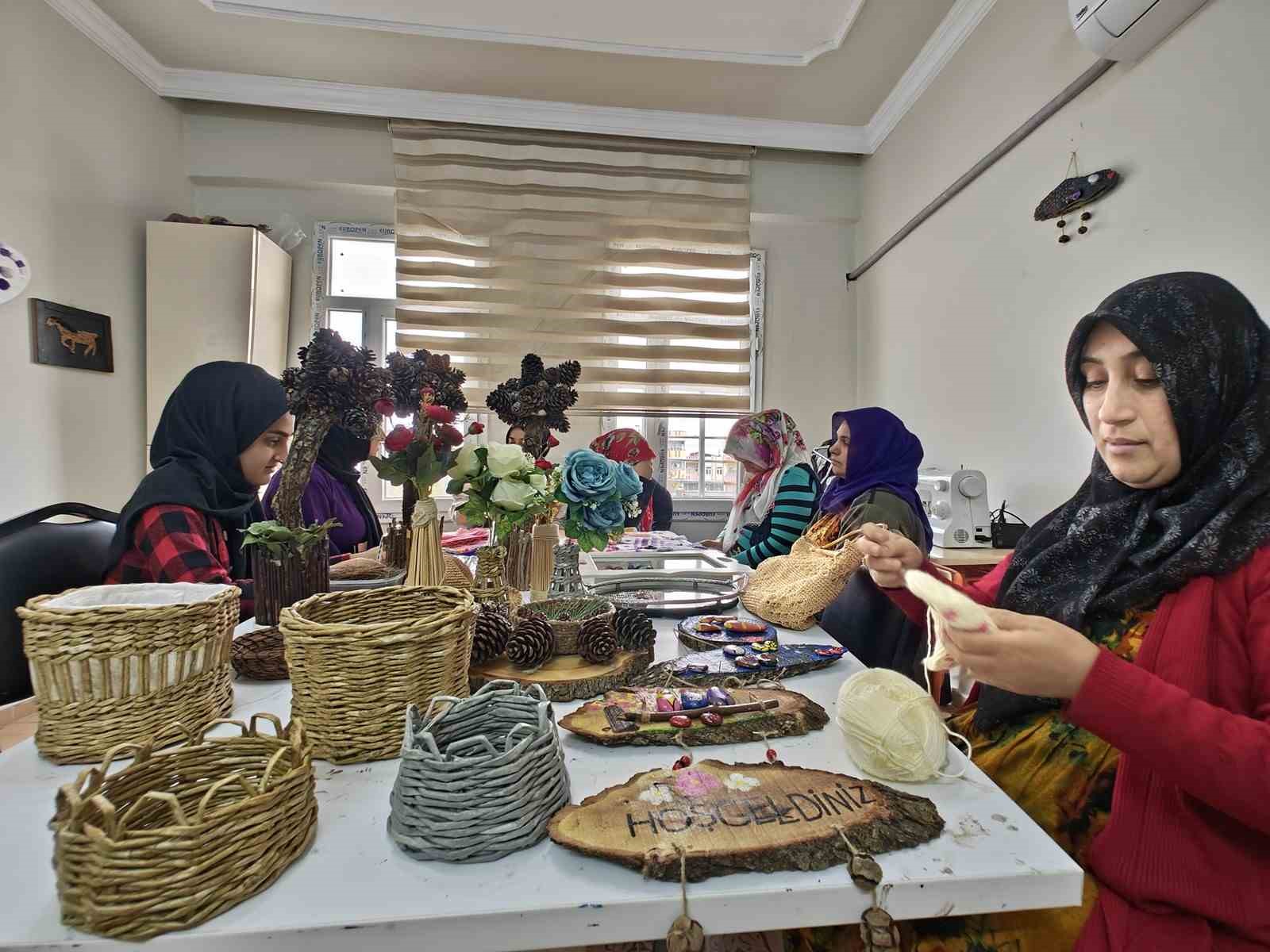 Eyyübiye Belediyesi’nin her yaşa hitap eden kurs kayıtları başladı
