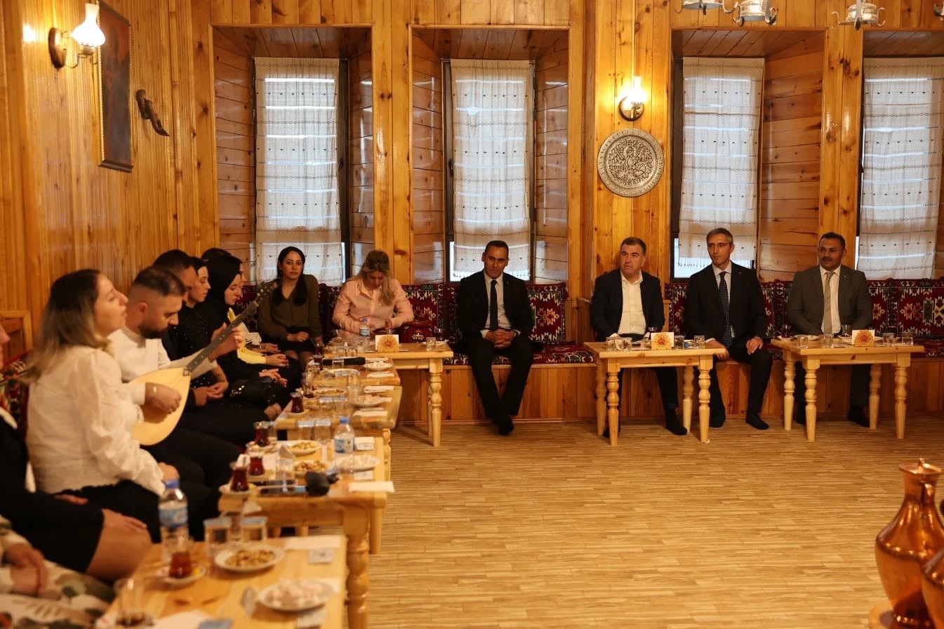 Bayburt’a atanan öğretmenlerle tanışma toplantısı düzenlendi