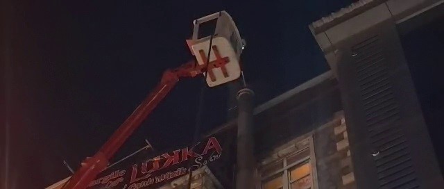 İş merkezinde yangın paniği
