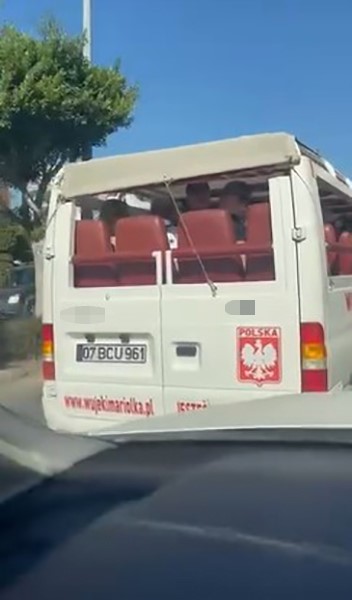 Alanya&rsquo;da trafik tartışmasında cam yumruklayan safari aracı s&uuml;r&uuml;c&uuml;s&uuml; serbest bırakıldı
