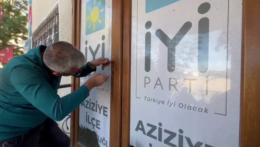 İYİ Parti icralık oldu
