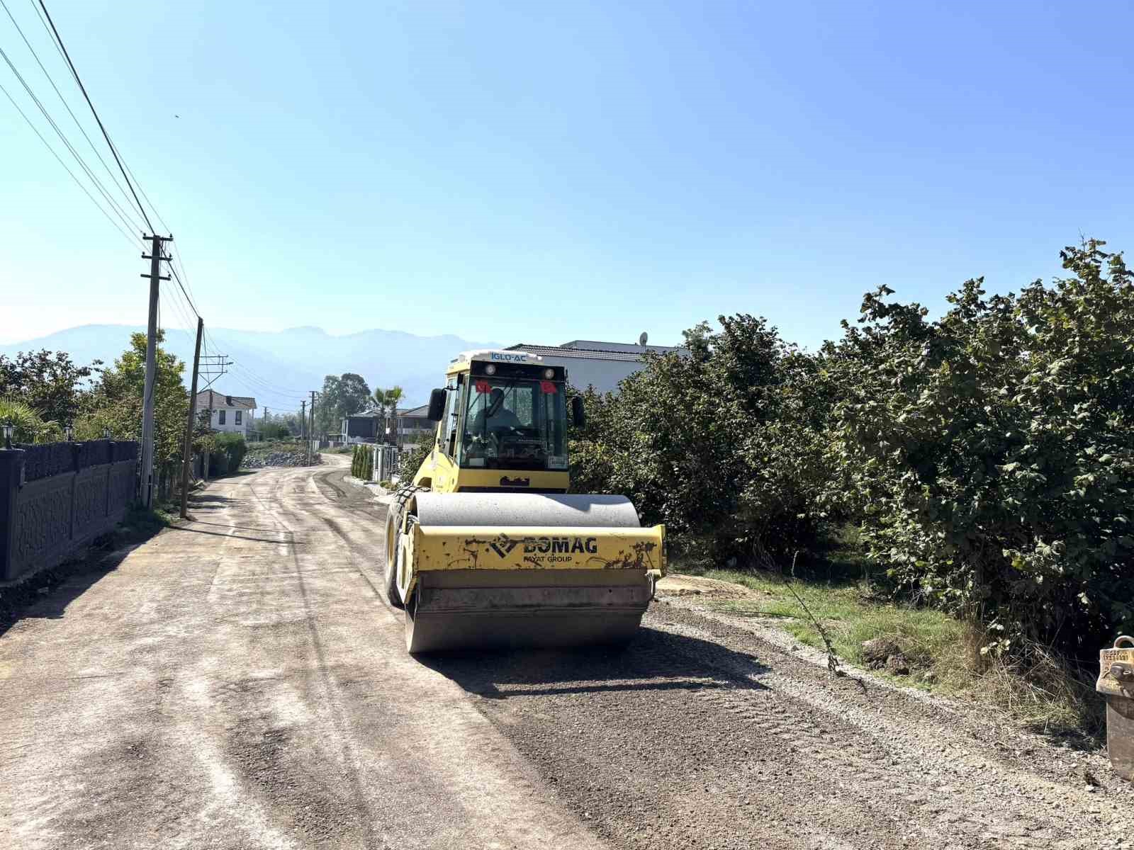 Düzce’de köylerde yeni yollar açılıyor