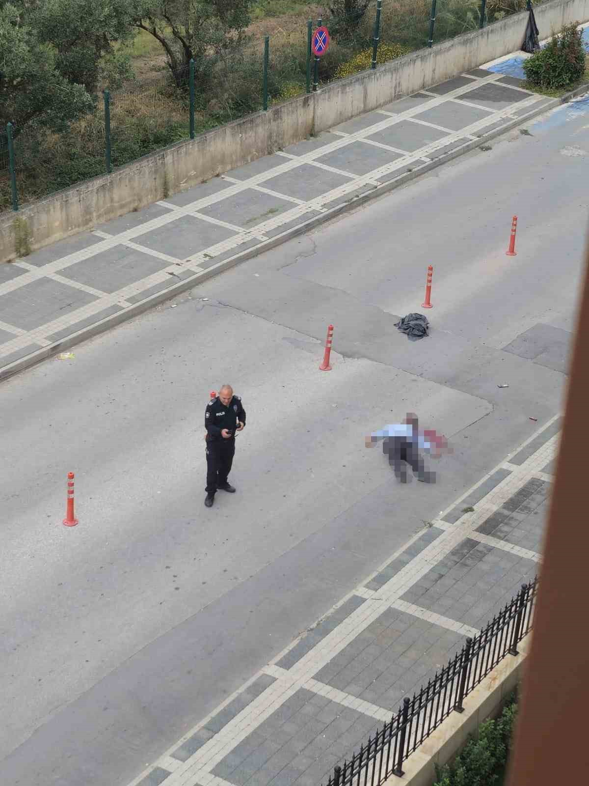 Tanık olarak ifade vermeye gelirken adliye önünde öldürüldü
