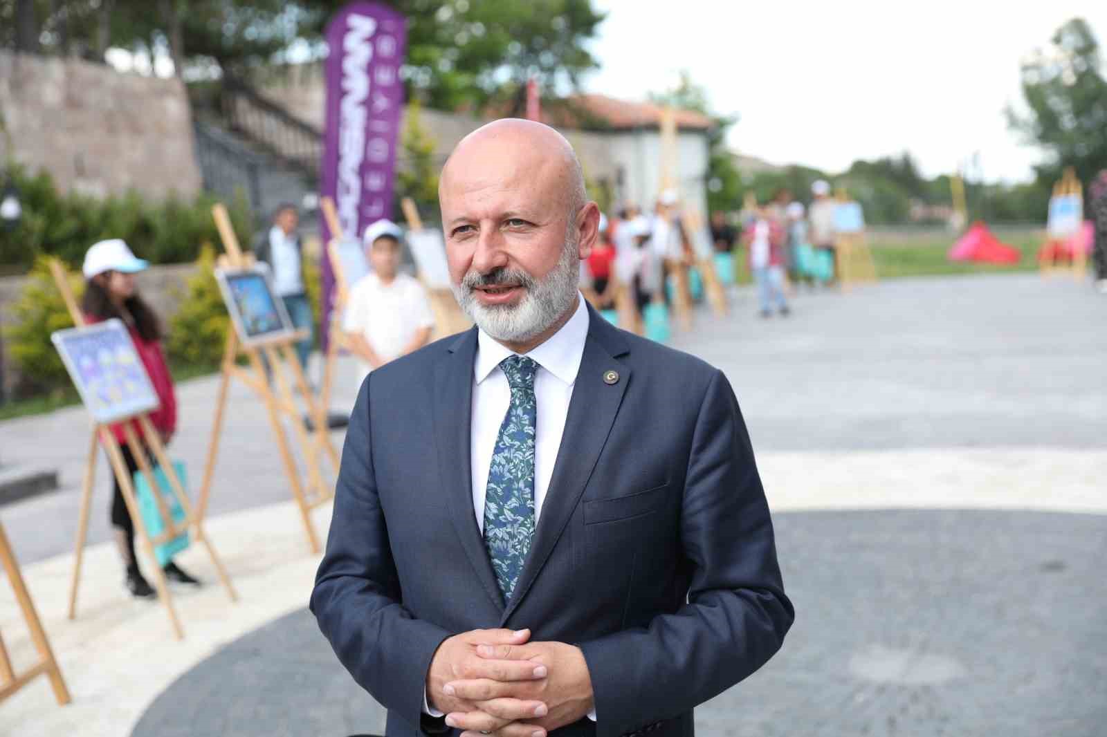 Başkan Çolakbayrakdar: "Kayseri, bilimin ve astronominin merkezi olacak"