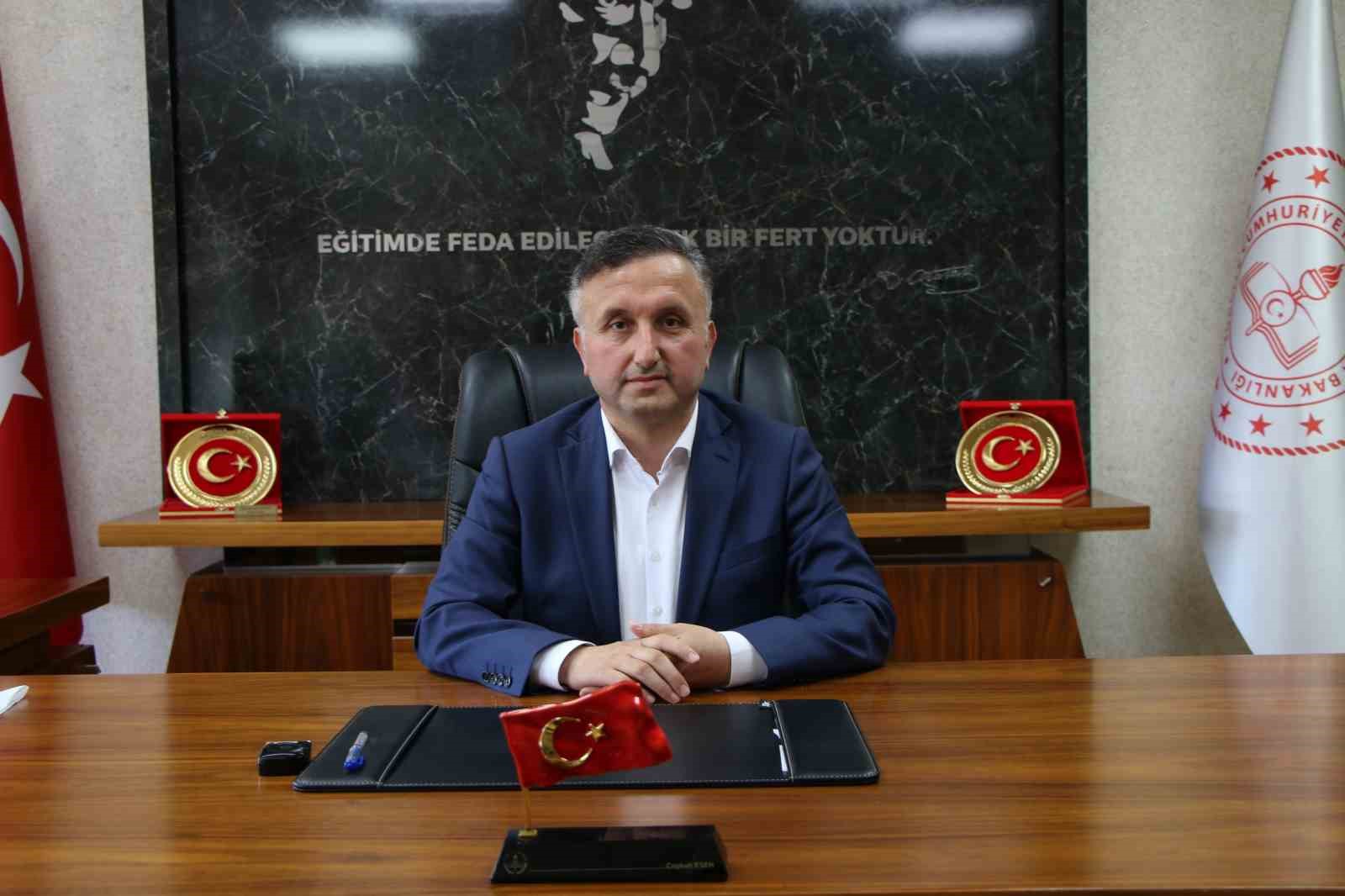 MEBİ; YKS öğrencilerinin hayallerini gerçeğe dönüştürüyor