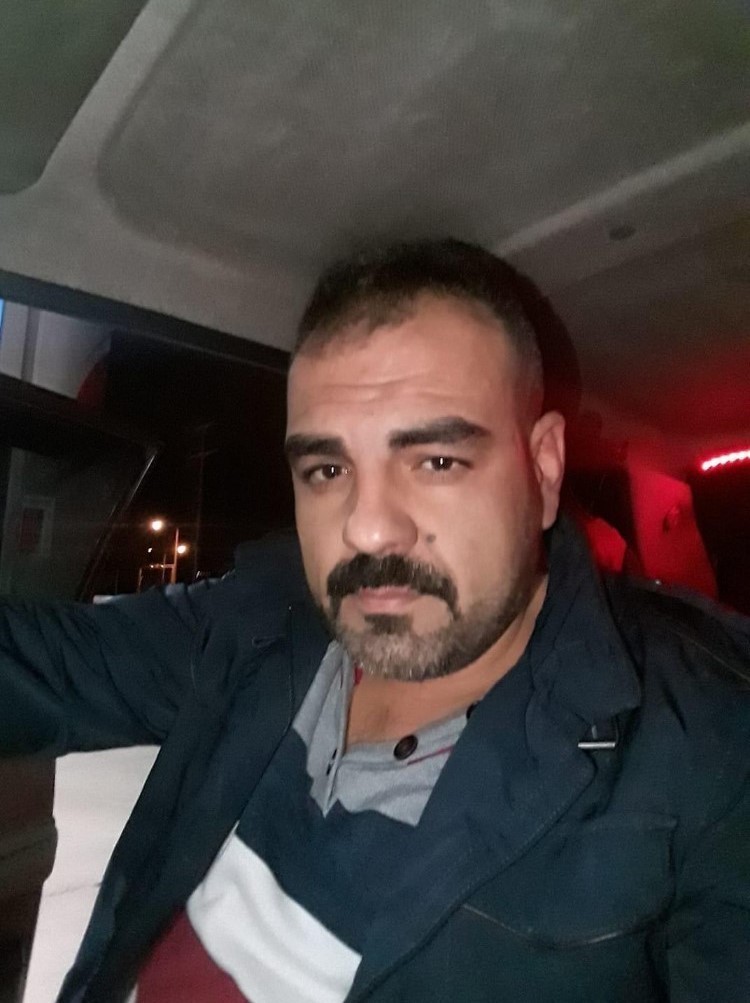Yanına oturduğu hasmını kurşun yağmuruna tutan zanlıya haksız tahrik ve iyi hal indirimi
