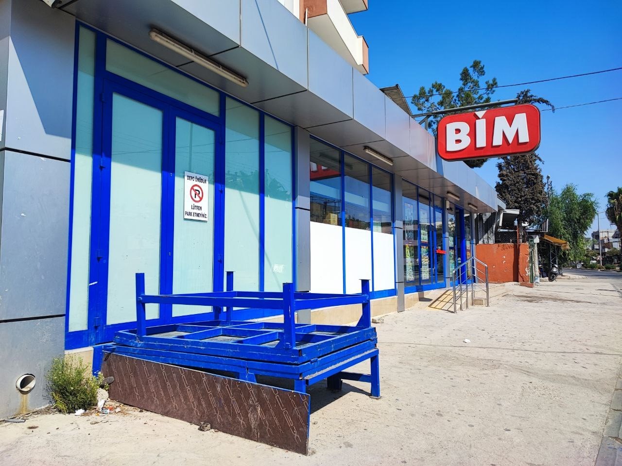 Alışverişe gitti bisikleti &ccedil;alındı
