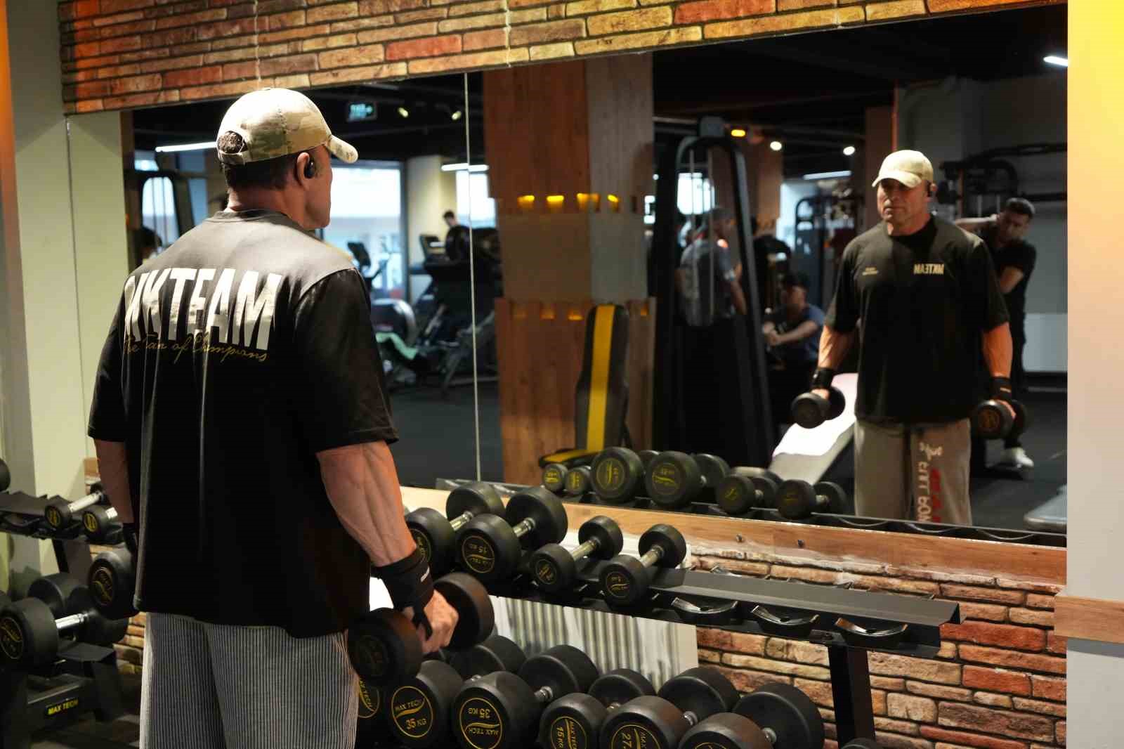 Bolu İl Emniyet Müdür Yardımcısı Türker Uygur, Türkiye Şampiyonu oldu