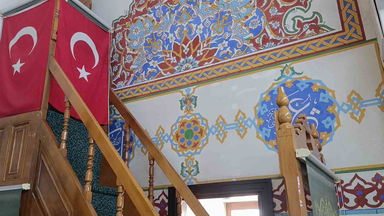 Ahi Evran’ın emaneti tehlikede: Camide bakımsızlık alarm veriyor