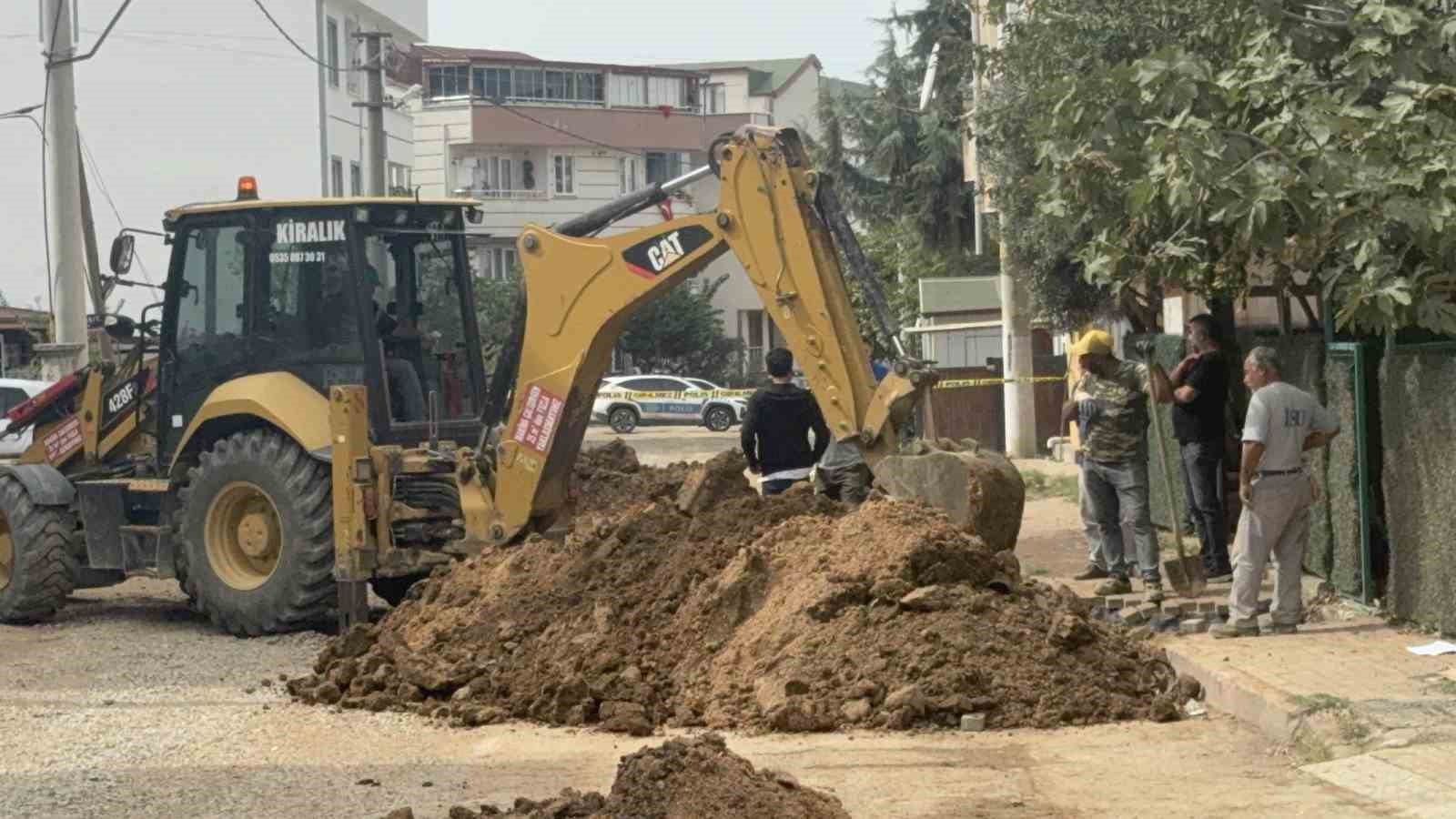 Kocaeli&rsquo;de altyapı &ccedil;alışması sırasında doğal gaz borusu delindi

