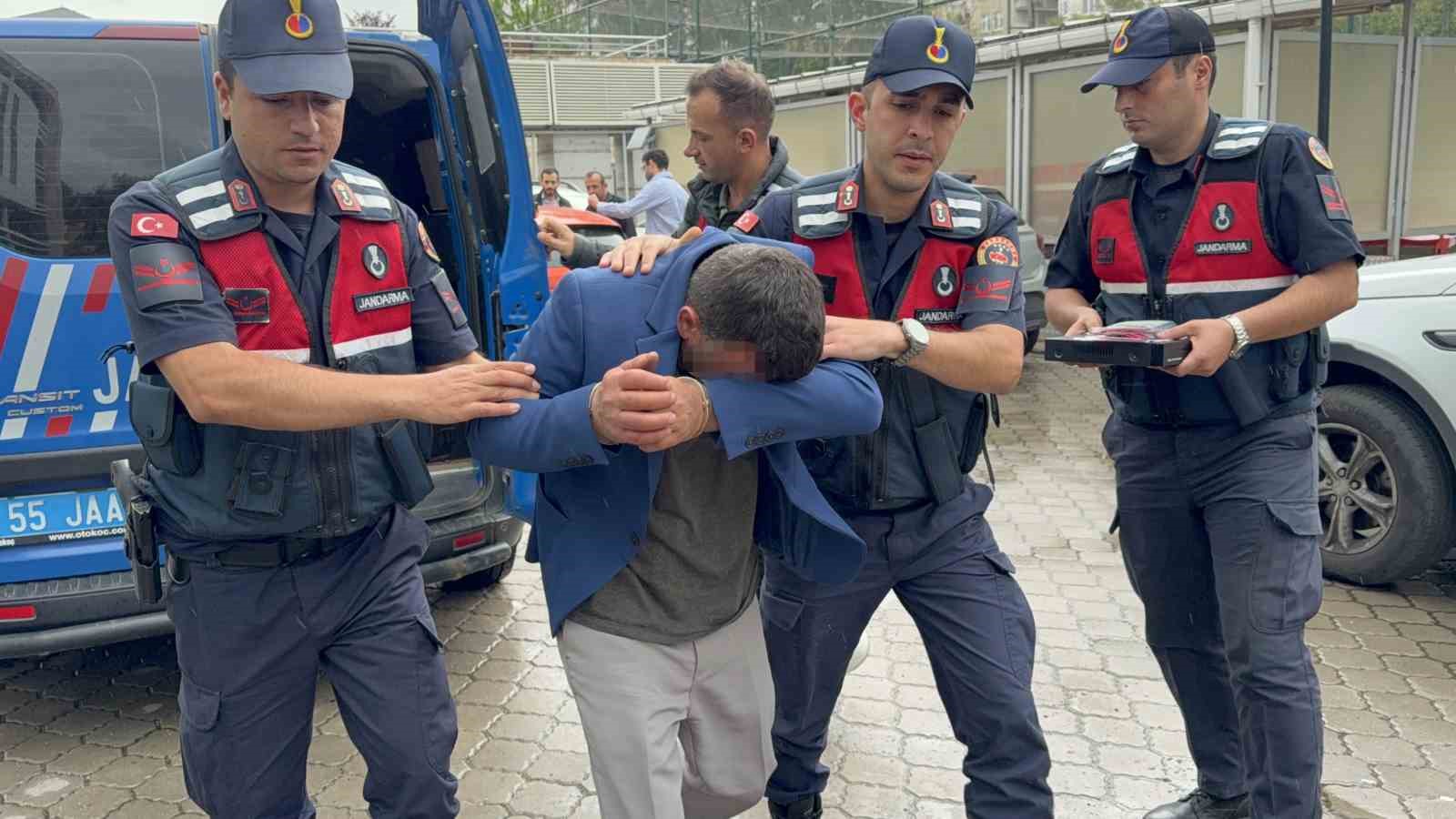 Eşini bardak ve yumruk darbesi ile öldüren koca adliyeye sevk edildi