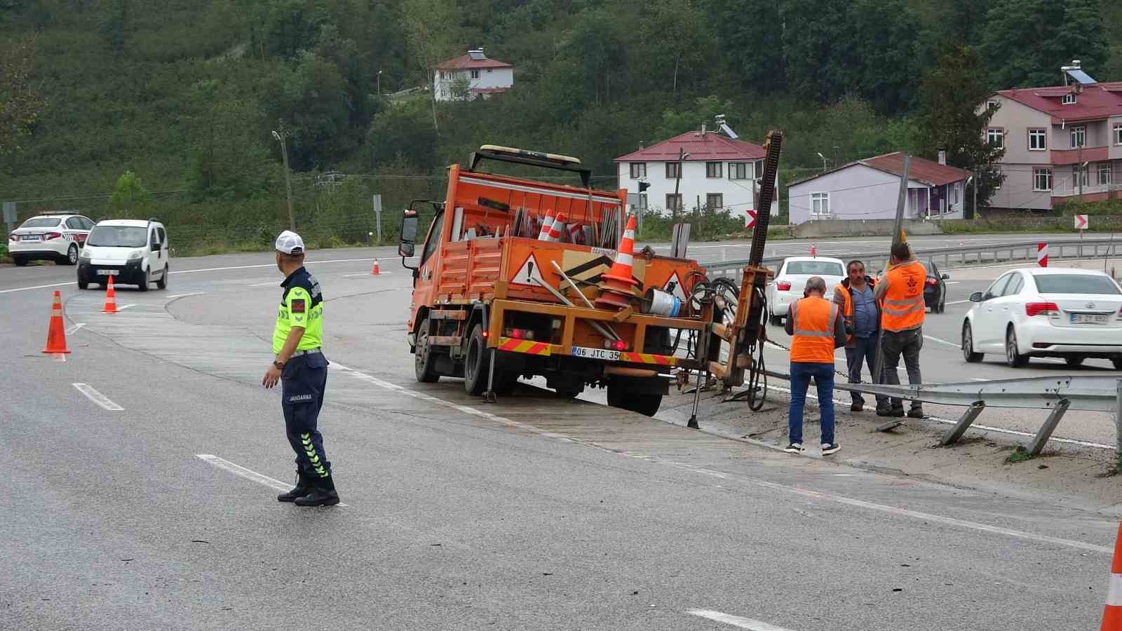 Ordu’da hasta nakil araç devrildi: 1 yaralı