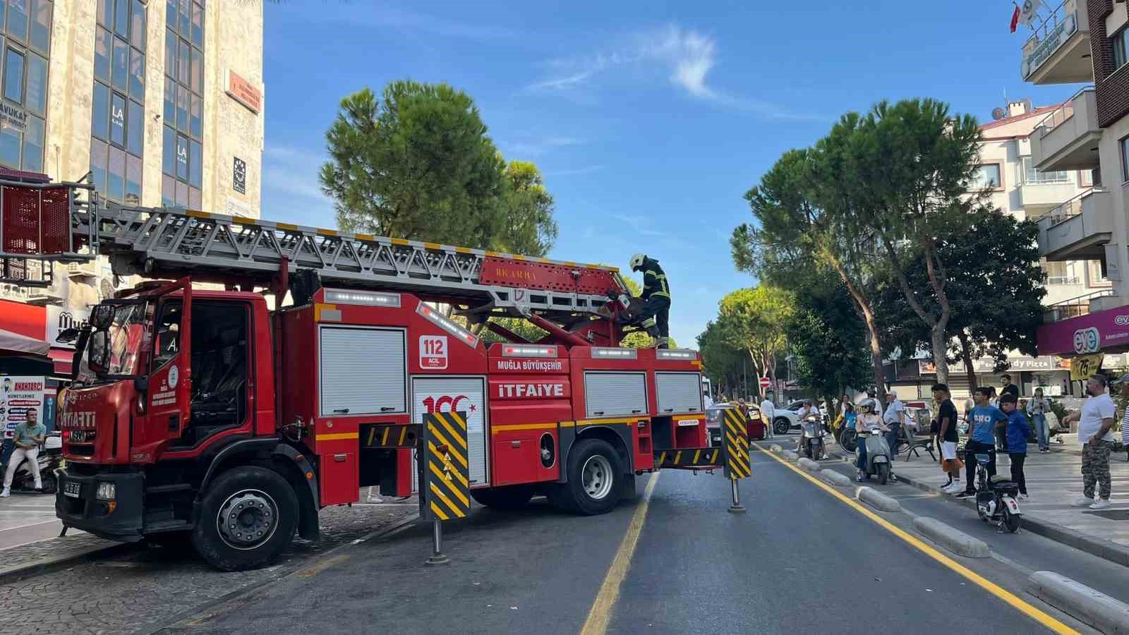 Menteşe’de dönerci bacasında yangın paniği