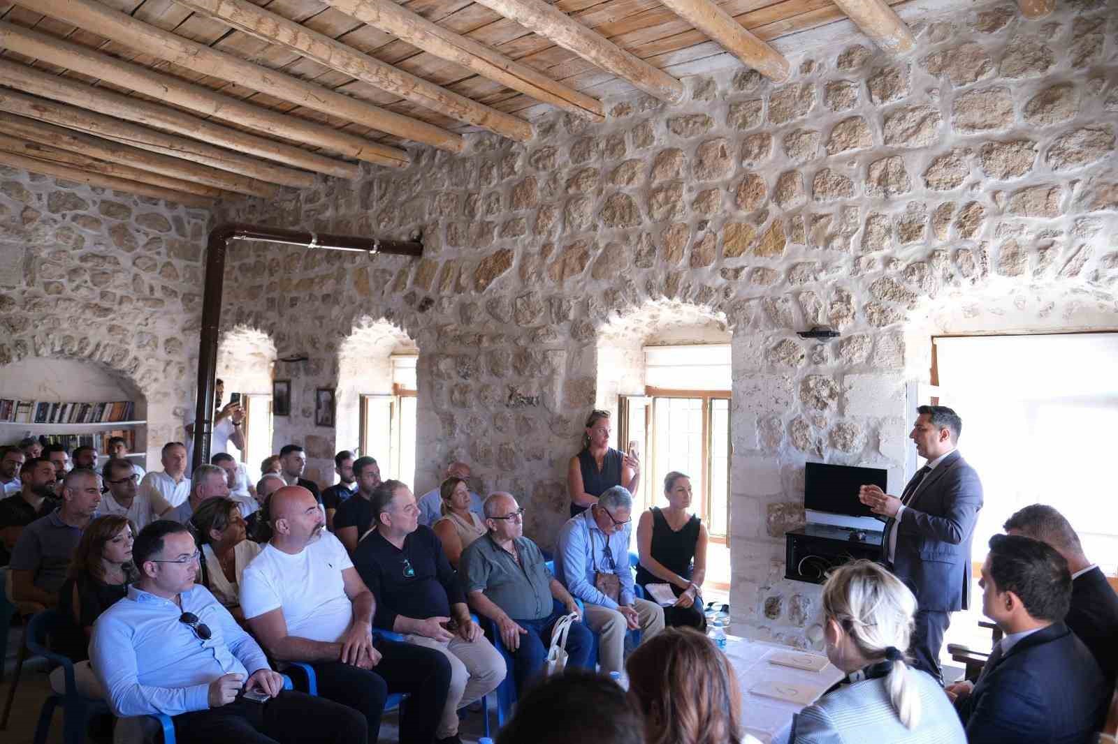 Mardin’de "Mor Dimet etkinliği ve Turizm Çalıştayı"