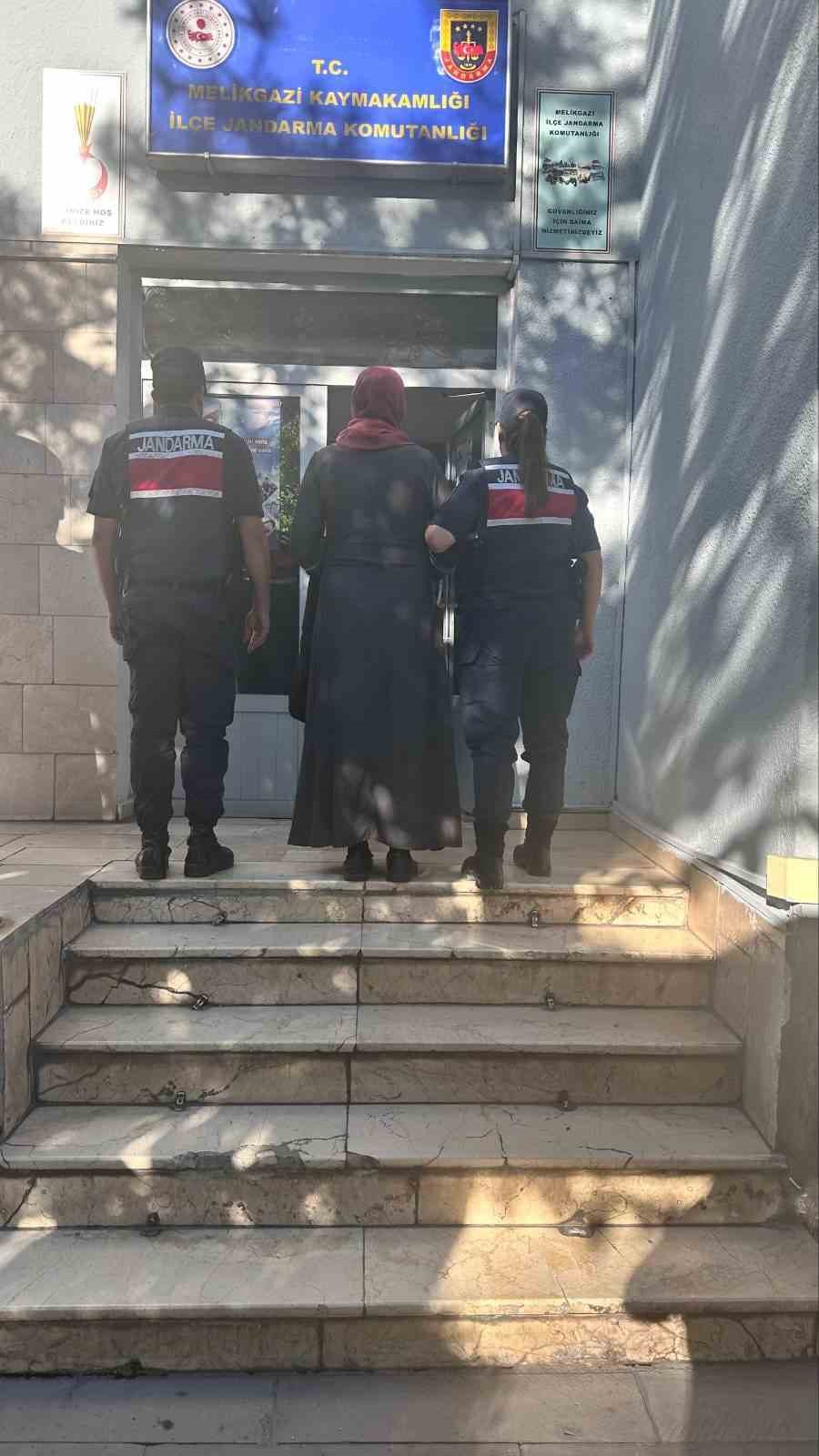 Jandarma’dan FETÖ operasyonu: 1 gözaltı