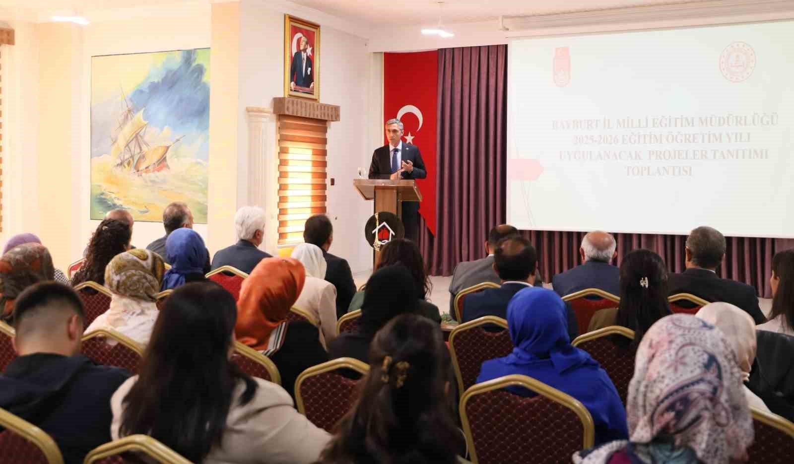 Bayburt’ta 2025-2026 eğitim öğretim yılı proje tanıtım toplantısı yapıldı