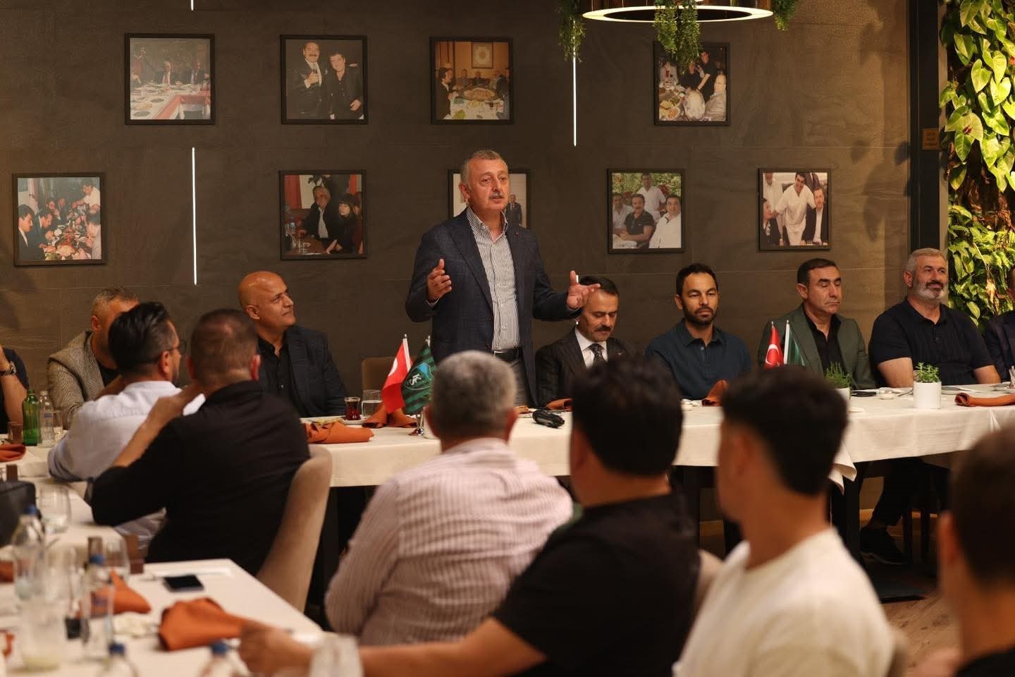 Beşiktaş ma&ccedil;ı &ouml;ncesi Kocaelisporlu futbolculara moral
