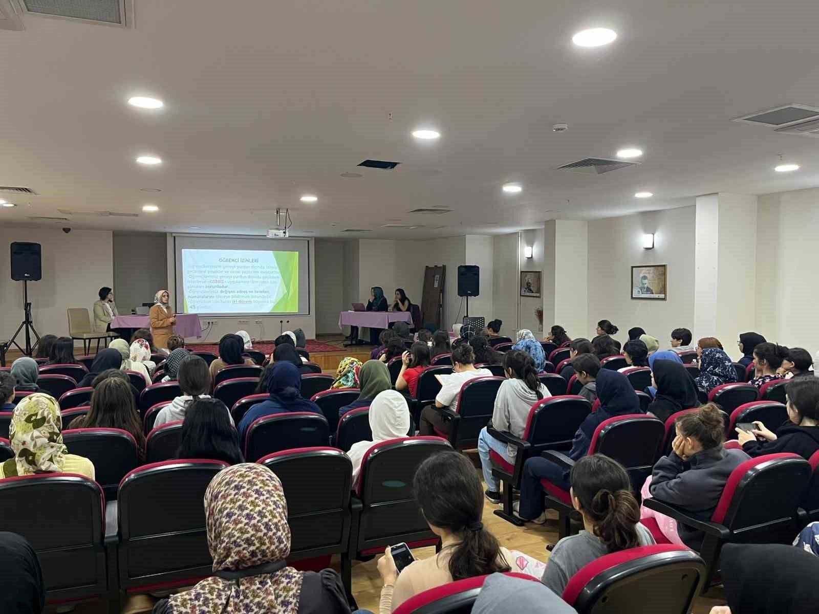 Yurda uyum programı gerçekleştirildi