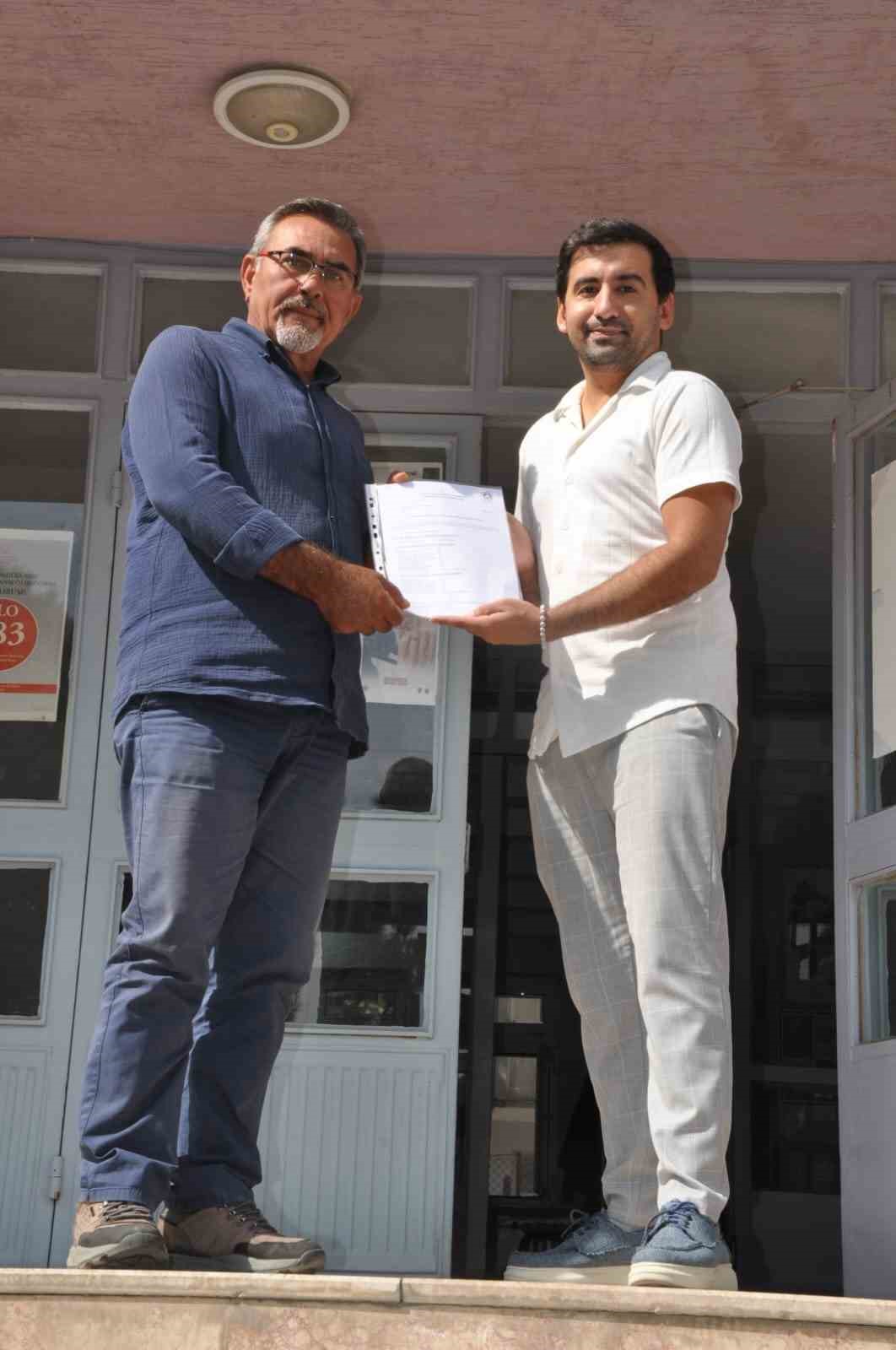 Cemil Kurt mazbatasını aldı
