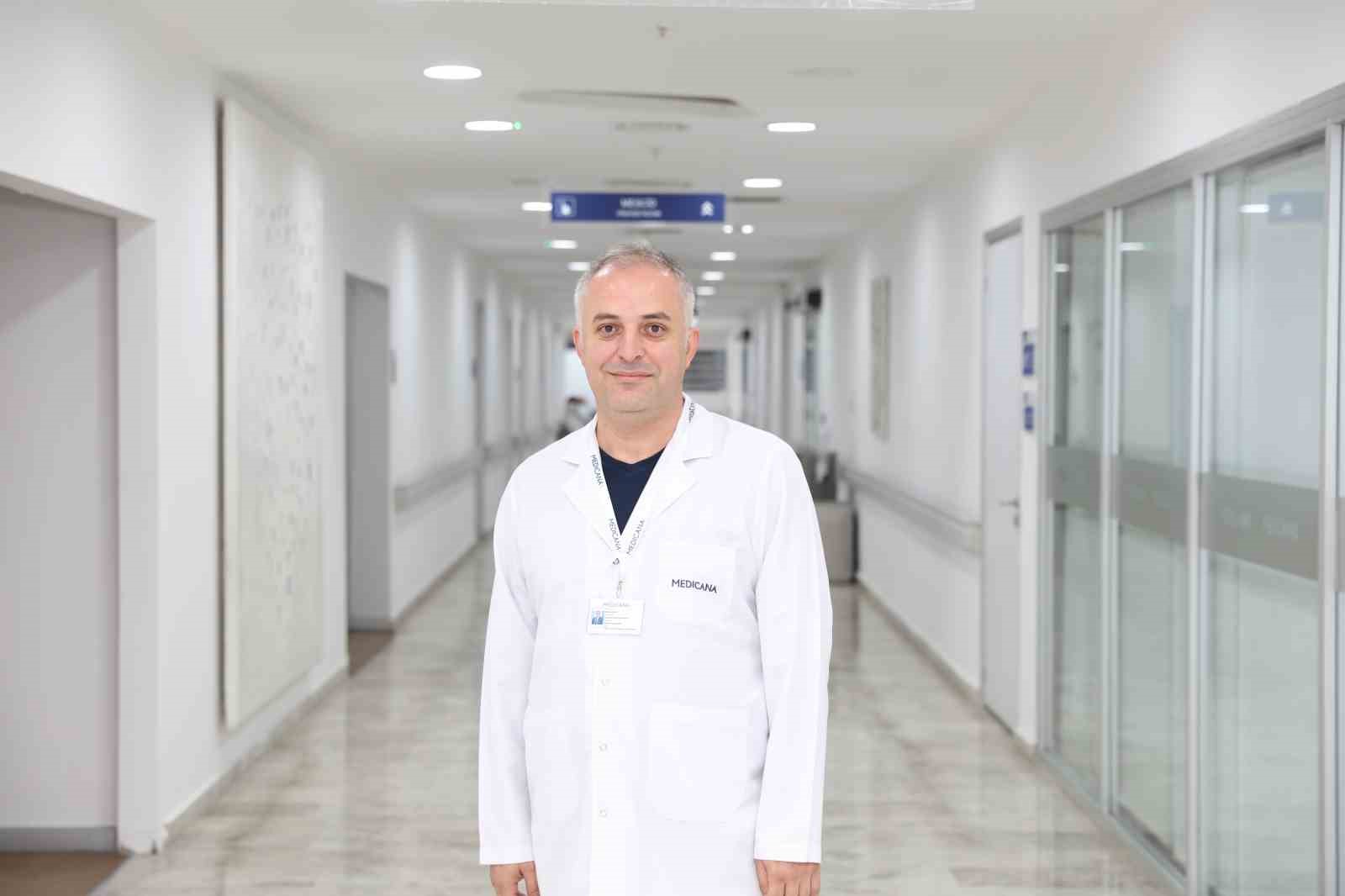 Teknolojinin getirdiği duruş bozuklukları boyun sağlığını tehdit ediyor