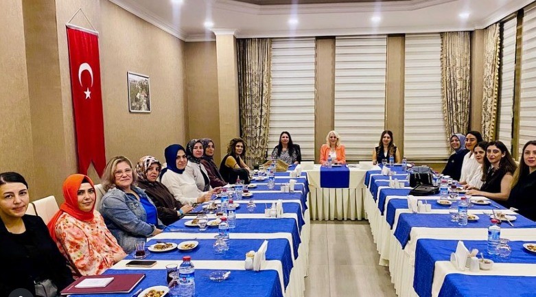 Polis Eşleri Derneği Bilecik Şubesi’nde Olağanüstü Genel Kurul gerçekleştirildi