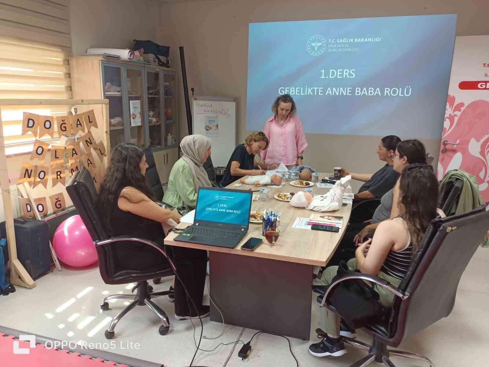 D&uuml;zce&rsquo;de bebek akademisi s&uuml;r&uuml;yor
