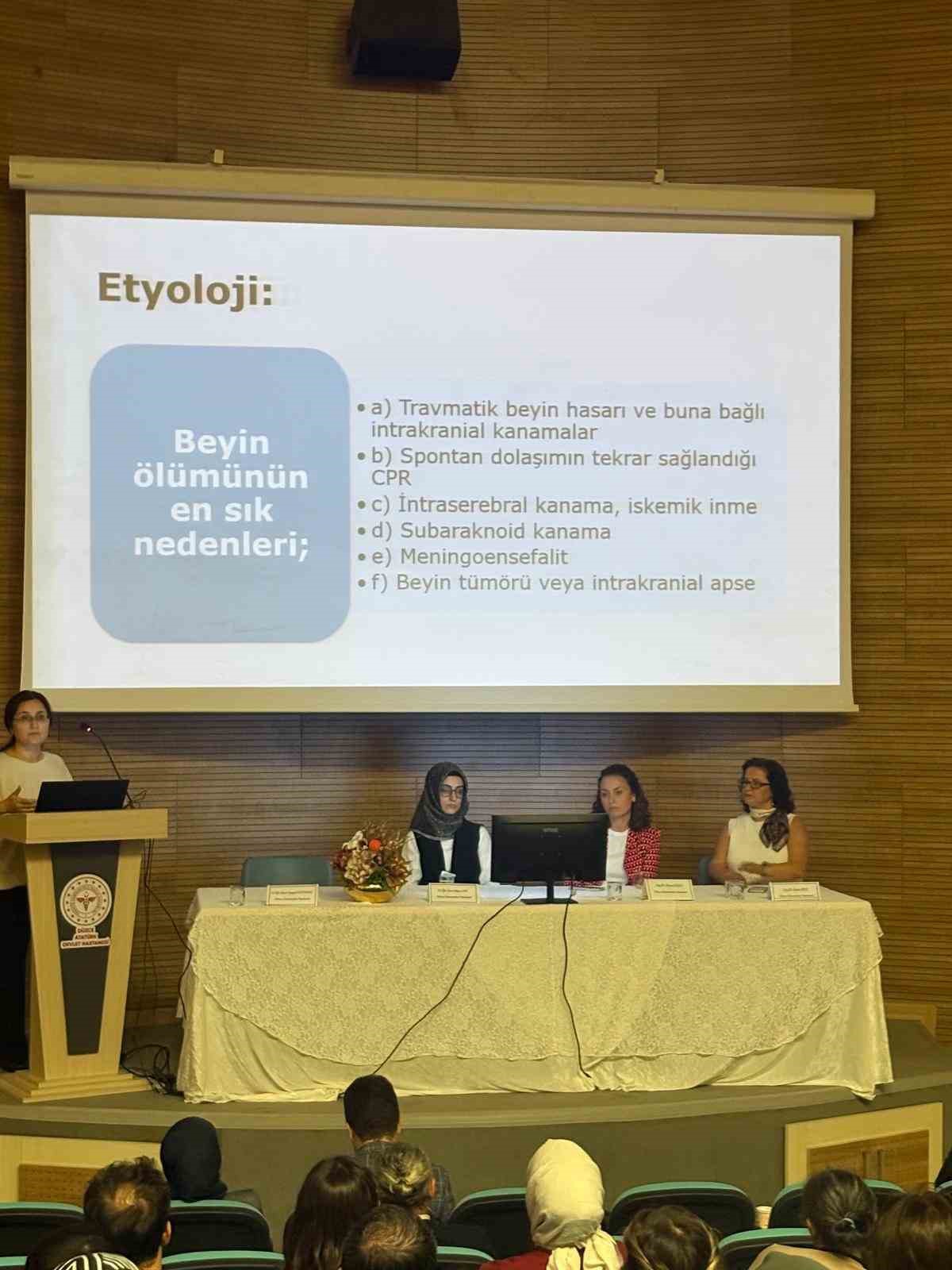 Sağlıkta klinik sorumluluklar g&ouml;r&uuml;ş&uuml;ld&uuml;
