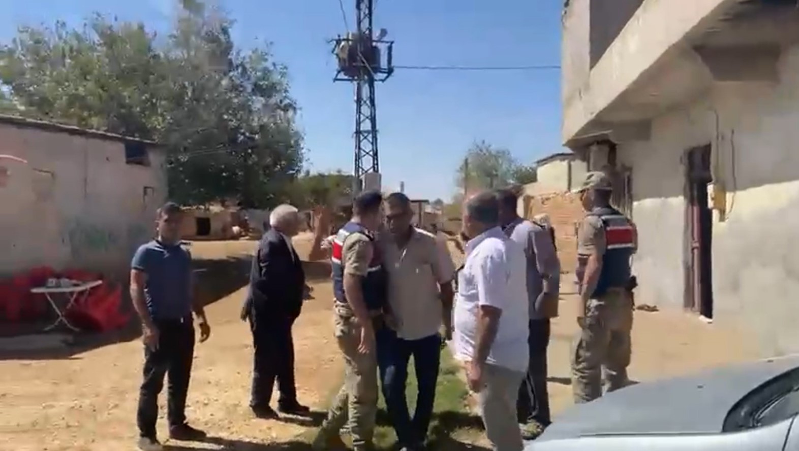 Şanlıurfa’da kaçak yapı denetiminde arbede