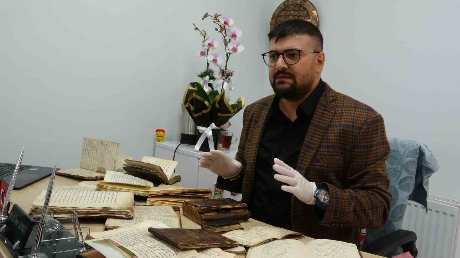 Şair ve yazarların kayıp eserleri asırlar sonra g&uuml;n y&uuml;z&uuml;ne &ccedil;ıkıyor
