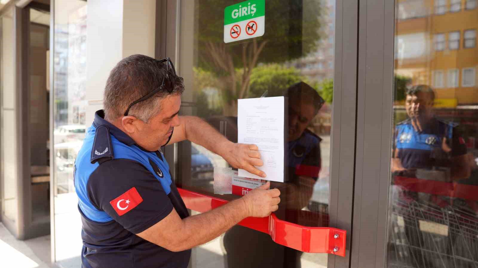 Alanya&rsquo;da tarihi ge&ccedil;miş bebek maması satan 2 market m&uuml;h&uuml;rlendi
