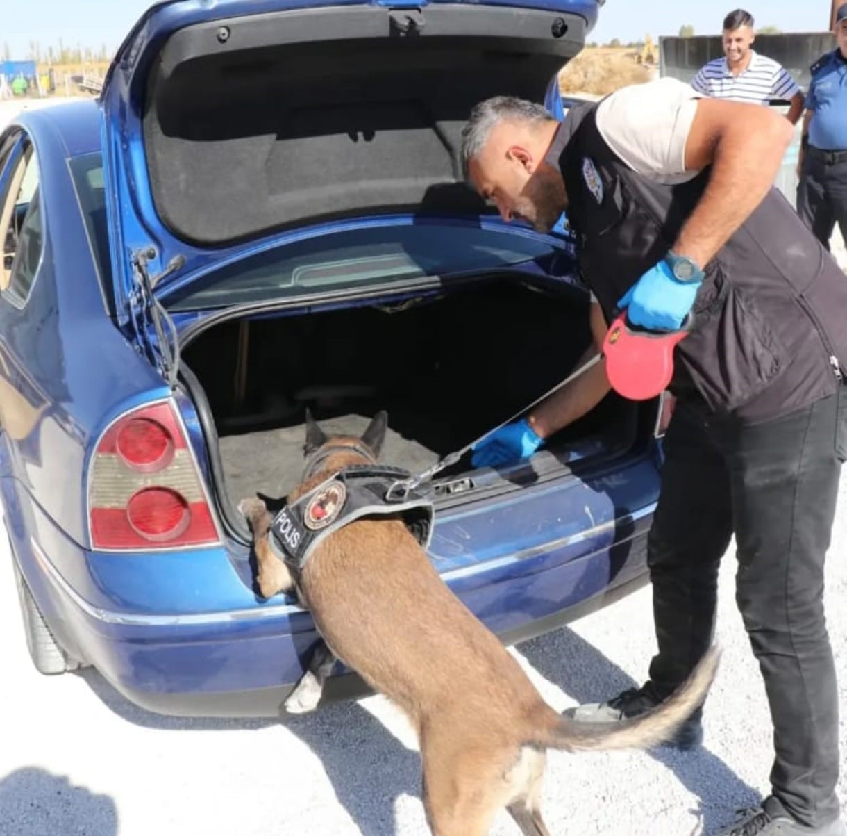 &Ccedil;umra&rsquo;da uyuşturucuya ge&ccedil;it yok
