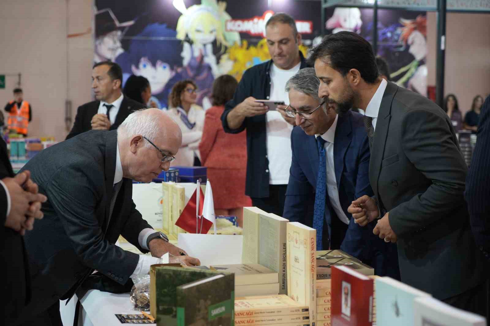 Karadeniz 10. Kitap Fuarı a&ccedil;ıldı
