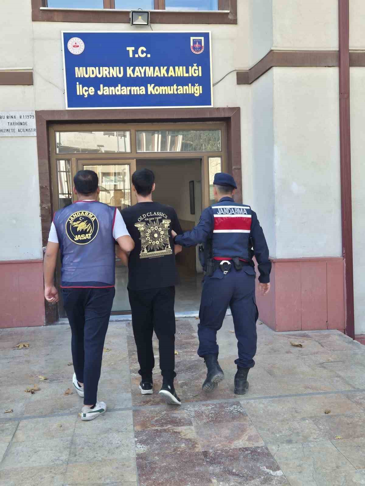 Hırsızlık suçundan 6 yıl 3 ay hapis cezası bulunan şahıs yakalandı