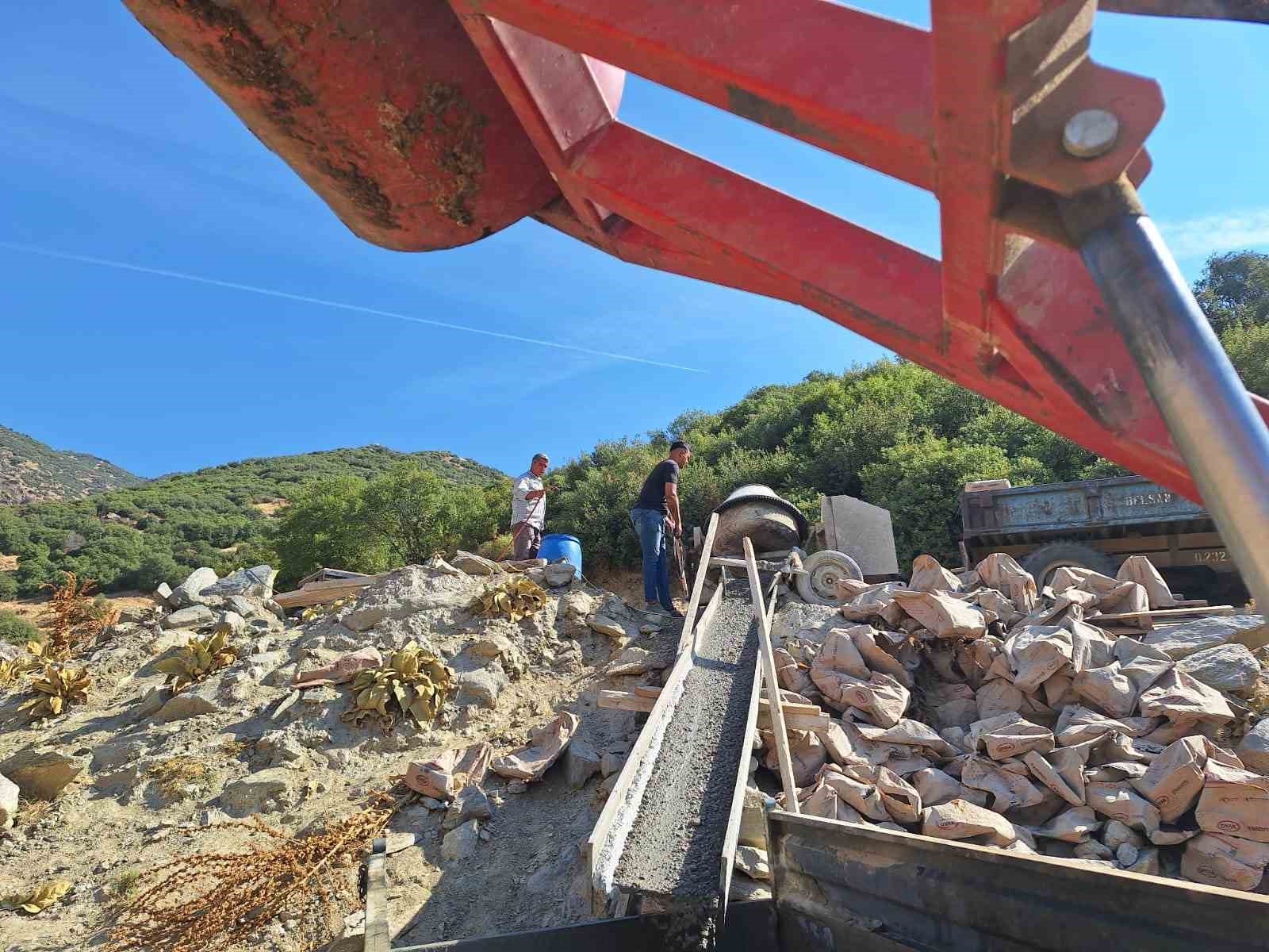 Devletten beklemediler, imeceyle çözdüler