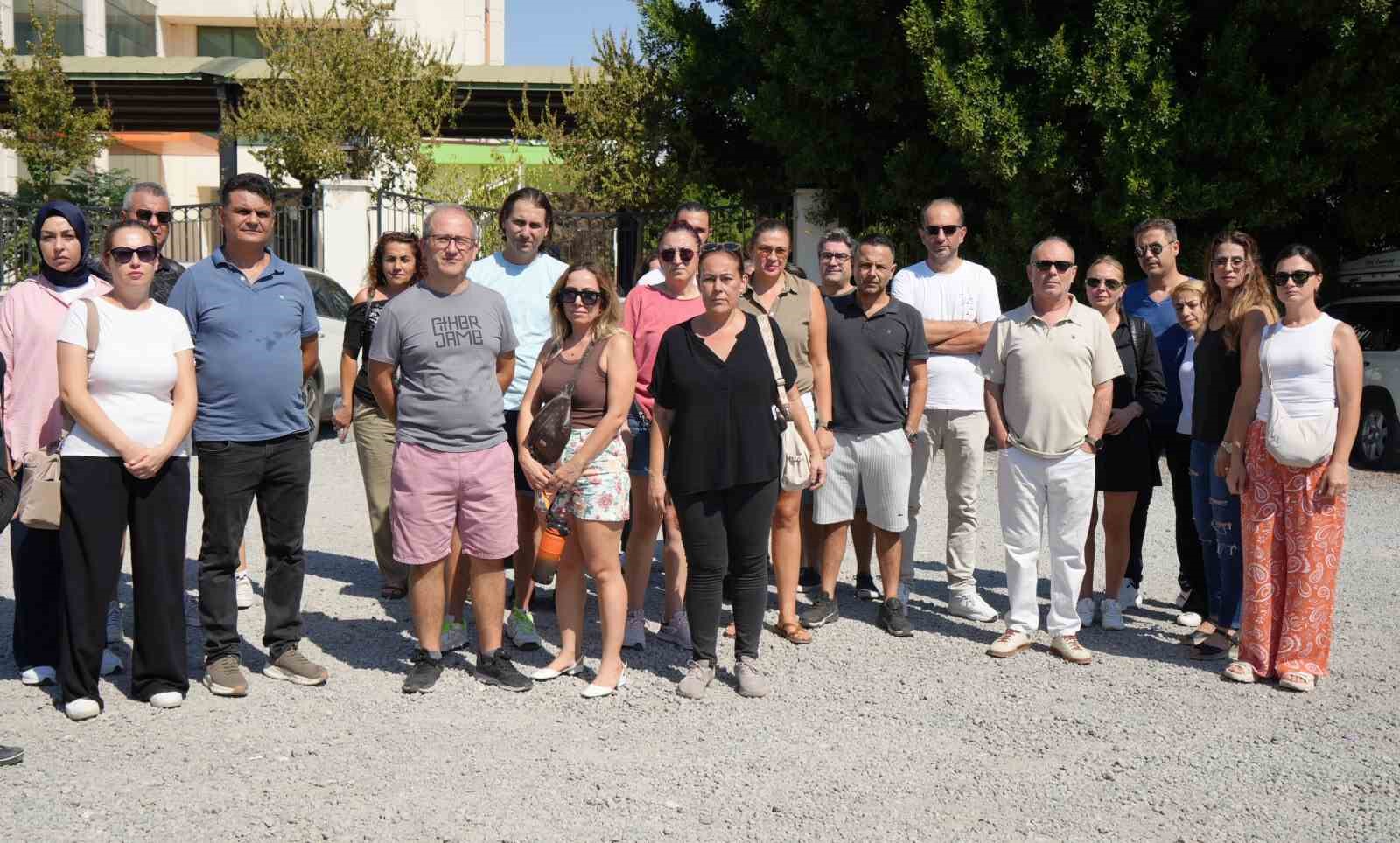 Konyaaltı Doğa Koleji’nin taşınma kararına velilerden tepki