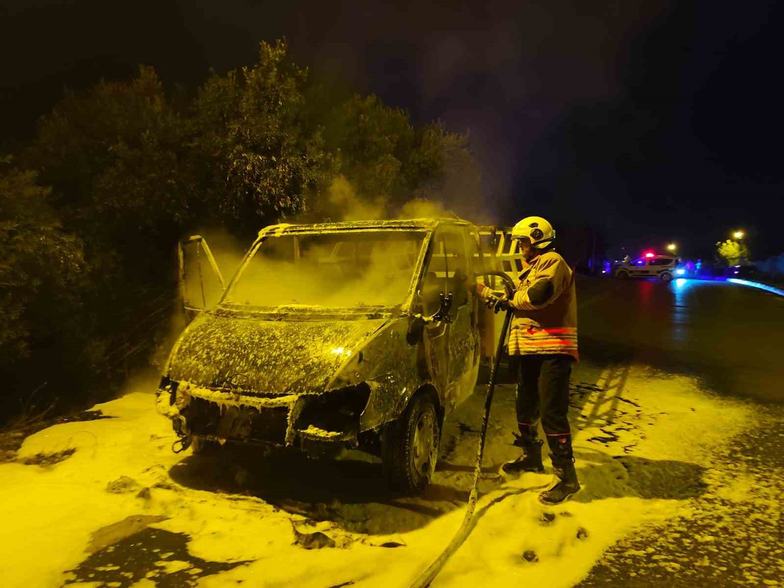Alevlere teslim olan kamyonet kullanılmaz hale geldi