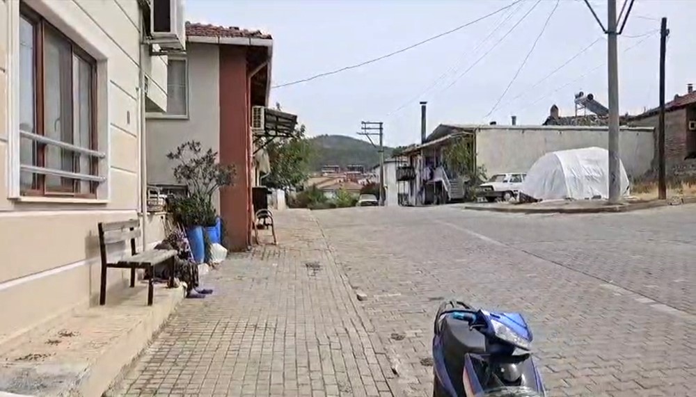 Simav depremi Sındırgı’da paniğe neden oldu

