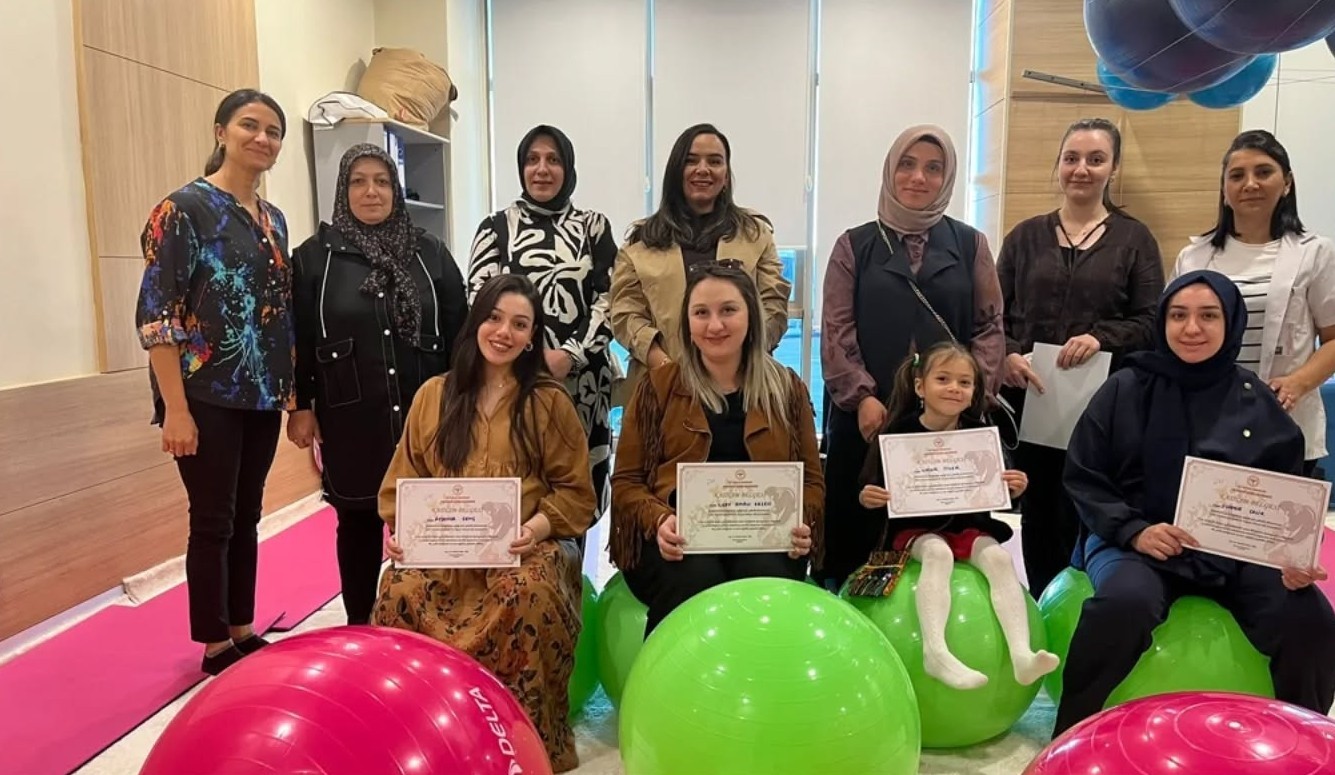 Gebe Okulu mezunlarını verdi