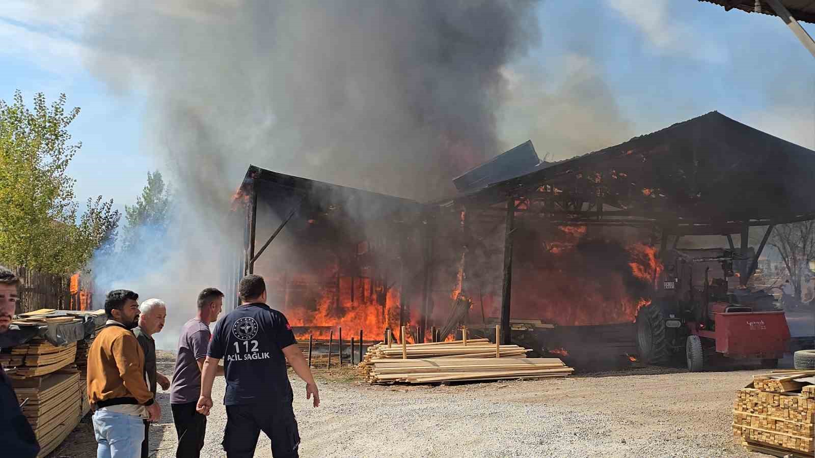 Safranbolu’da kereste fabrikasında yangın