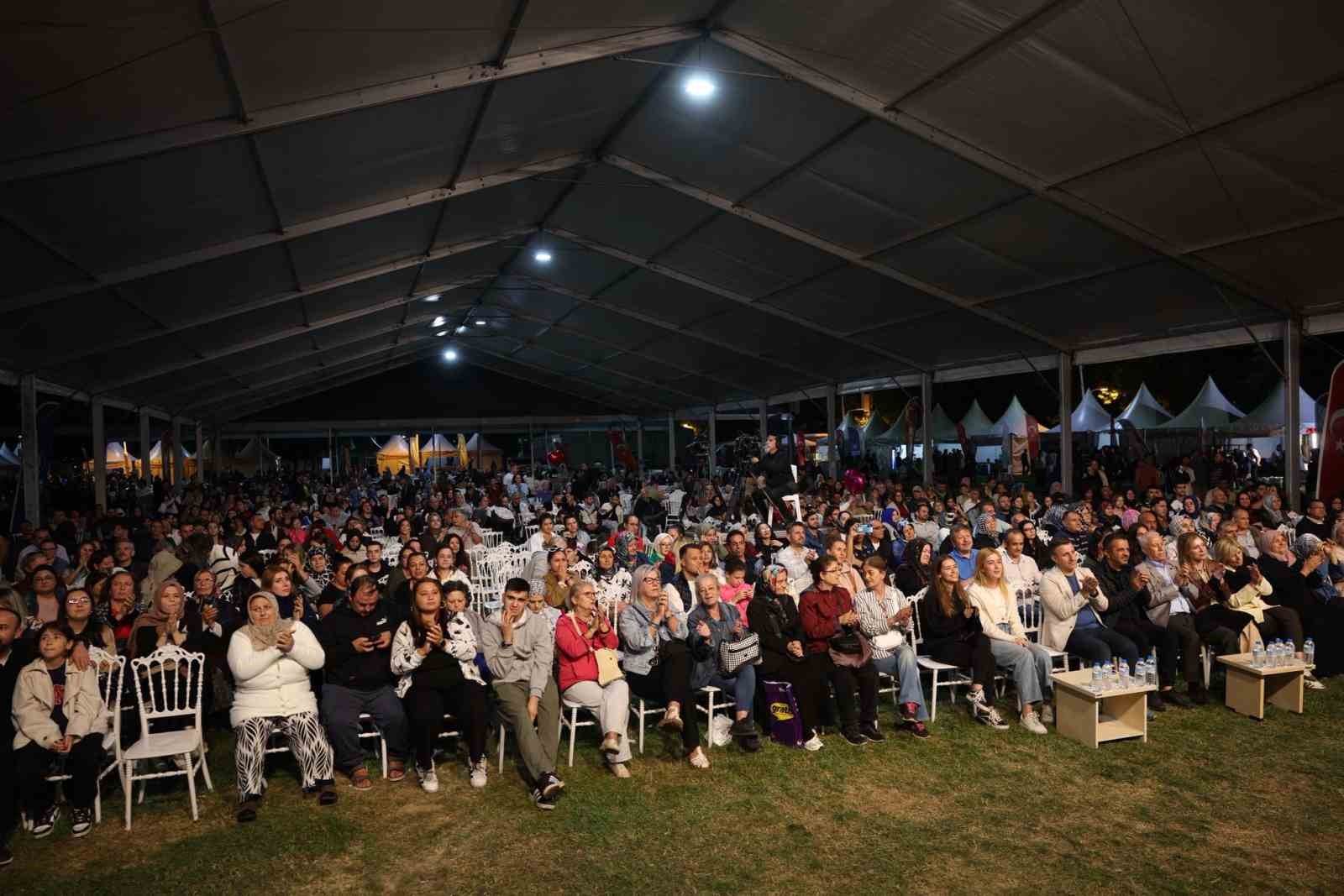 Minik şeflere Bozbey amcalarından alkış
