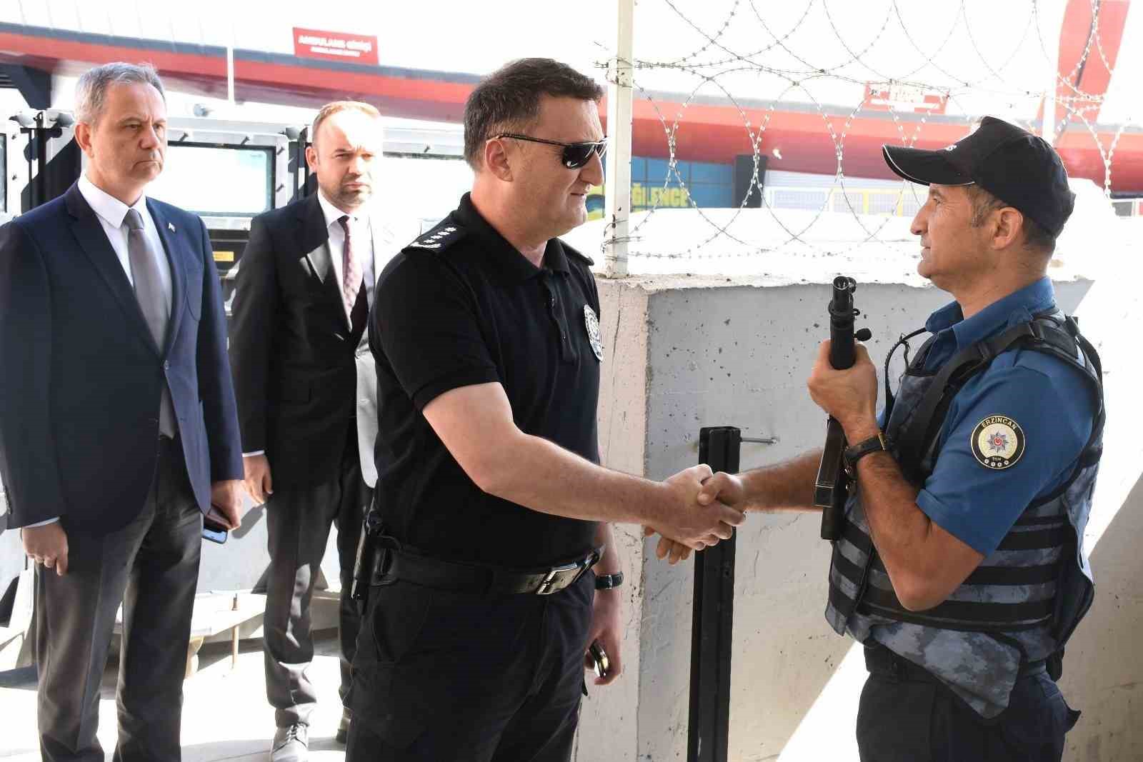 Şehit polis isminin verildiği karakolda dualarla yad edildi
