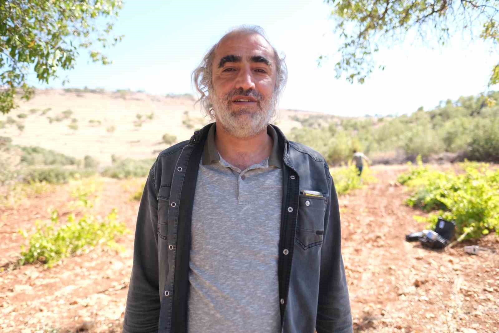 Jeoloji M&uuml;hendisi Fahri &Ccedil;elik: "Elektronik cihazlarla suyun yeri, derinliği ve miktarı tespit edilebiliyor"
