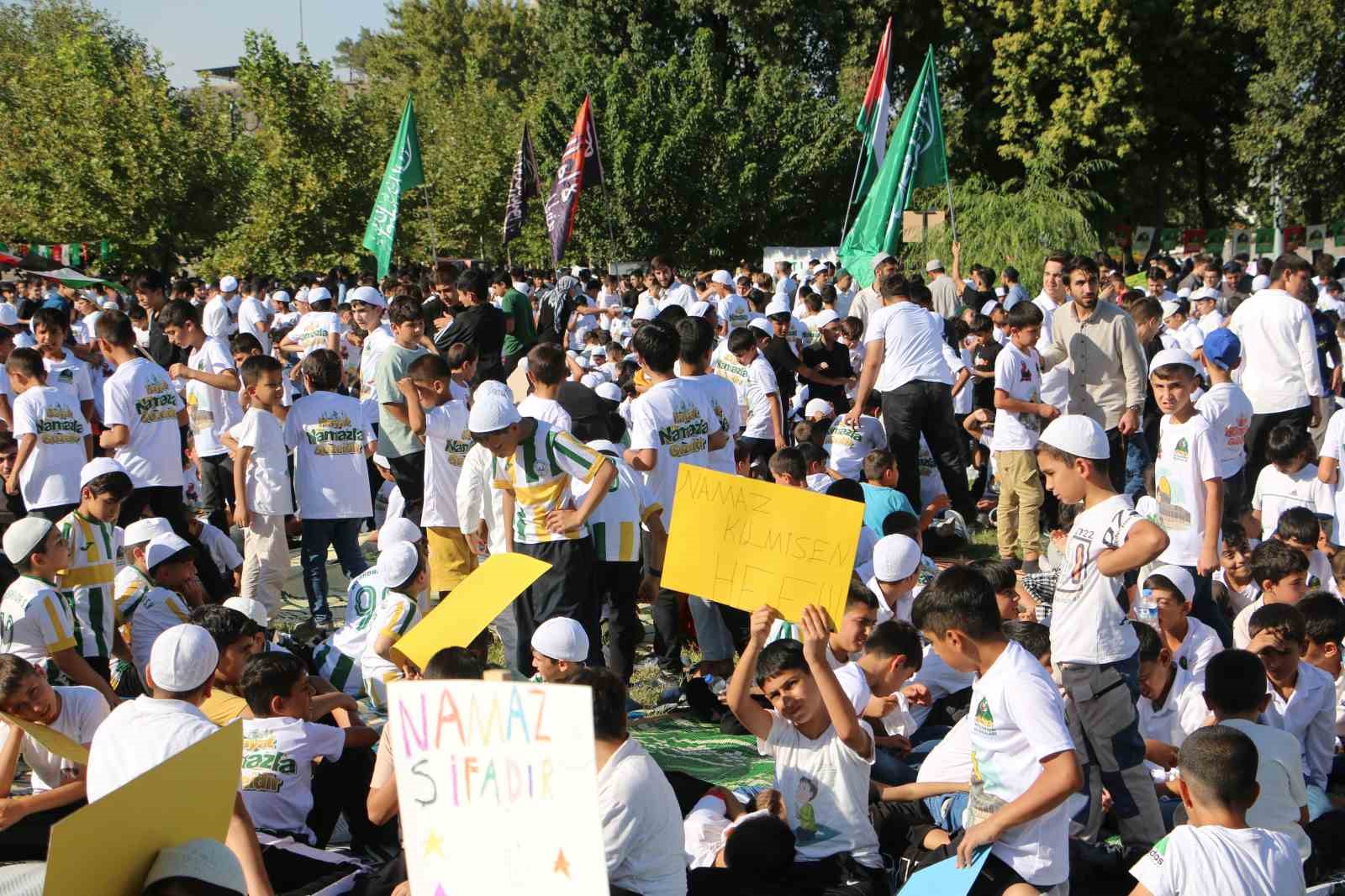 Diyarbakır’da "Hayat Namazla Güzel" etkinliği düzenlendi