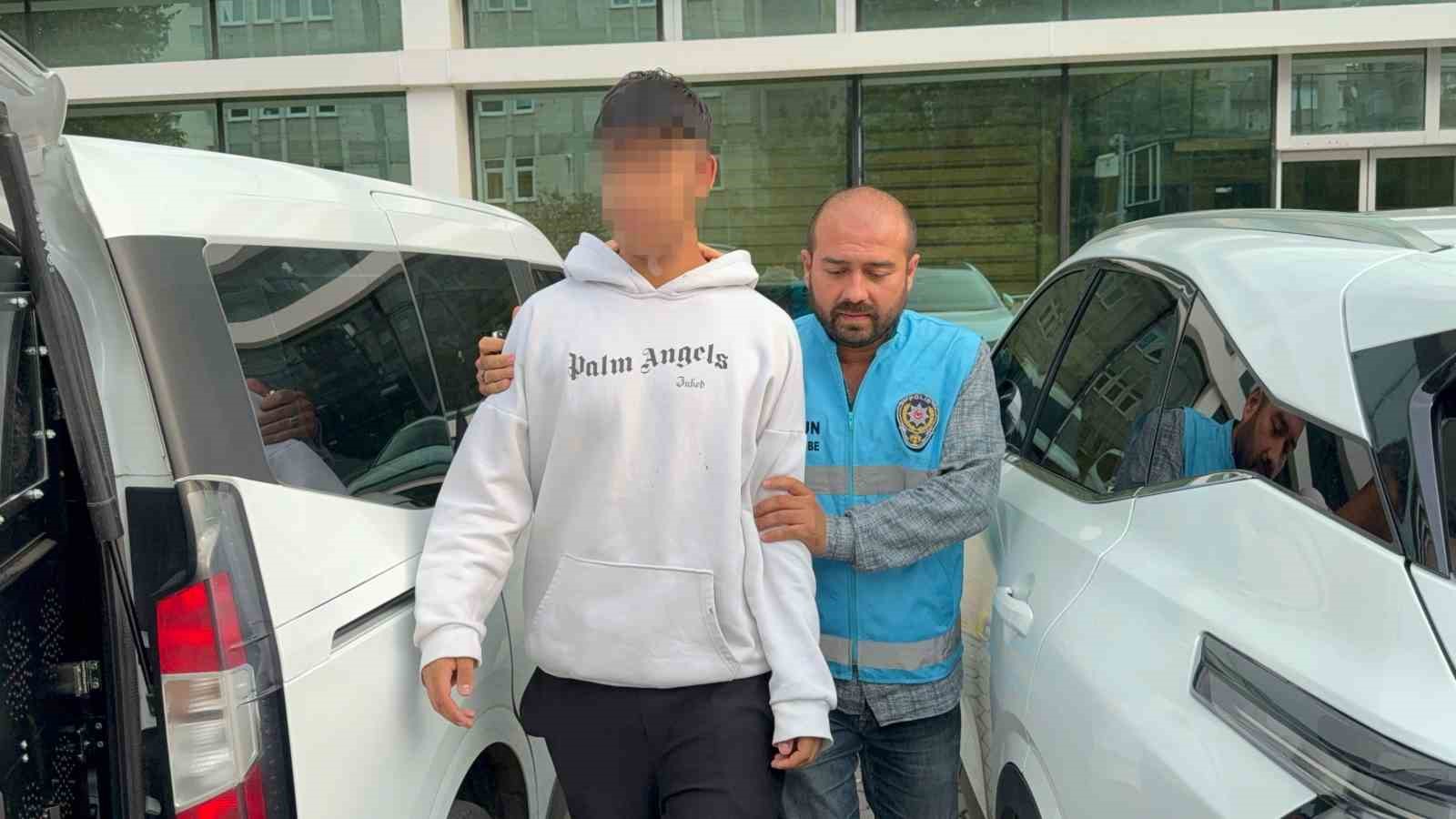 Nişanlısının parmağındaki y&uuml;z&uuml;ğ&uuml; zorla aldığı gerek&ccedil;esiyle tutuklandı
