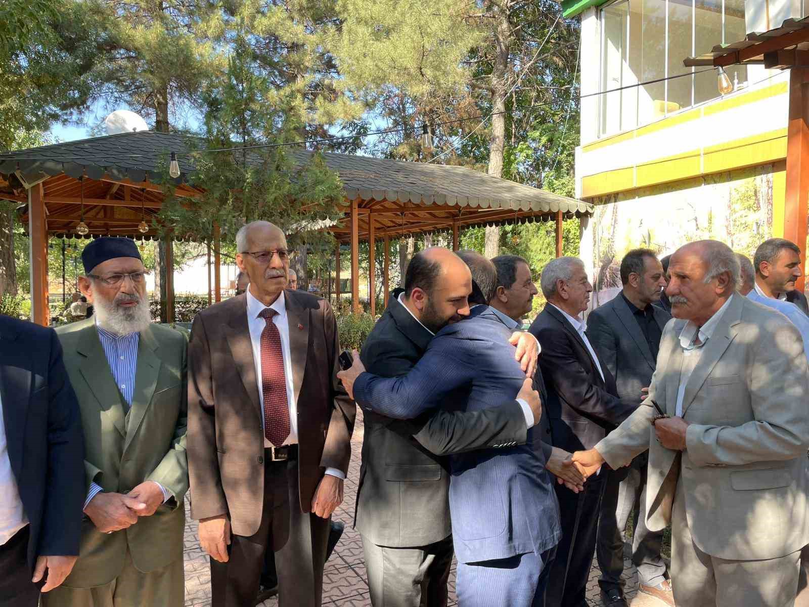 Bingöl’de husumetli iki aile düzenlenen programda barıştı