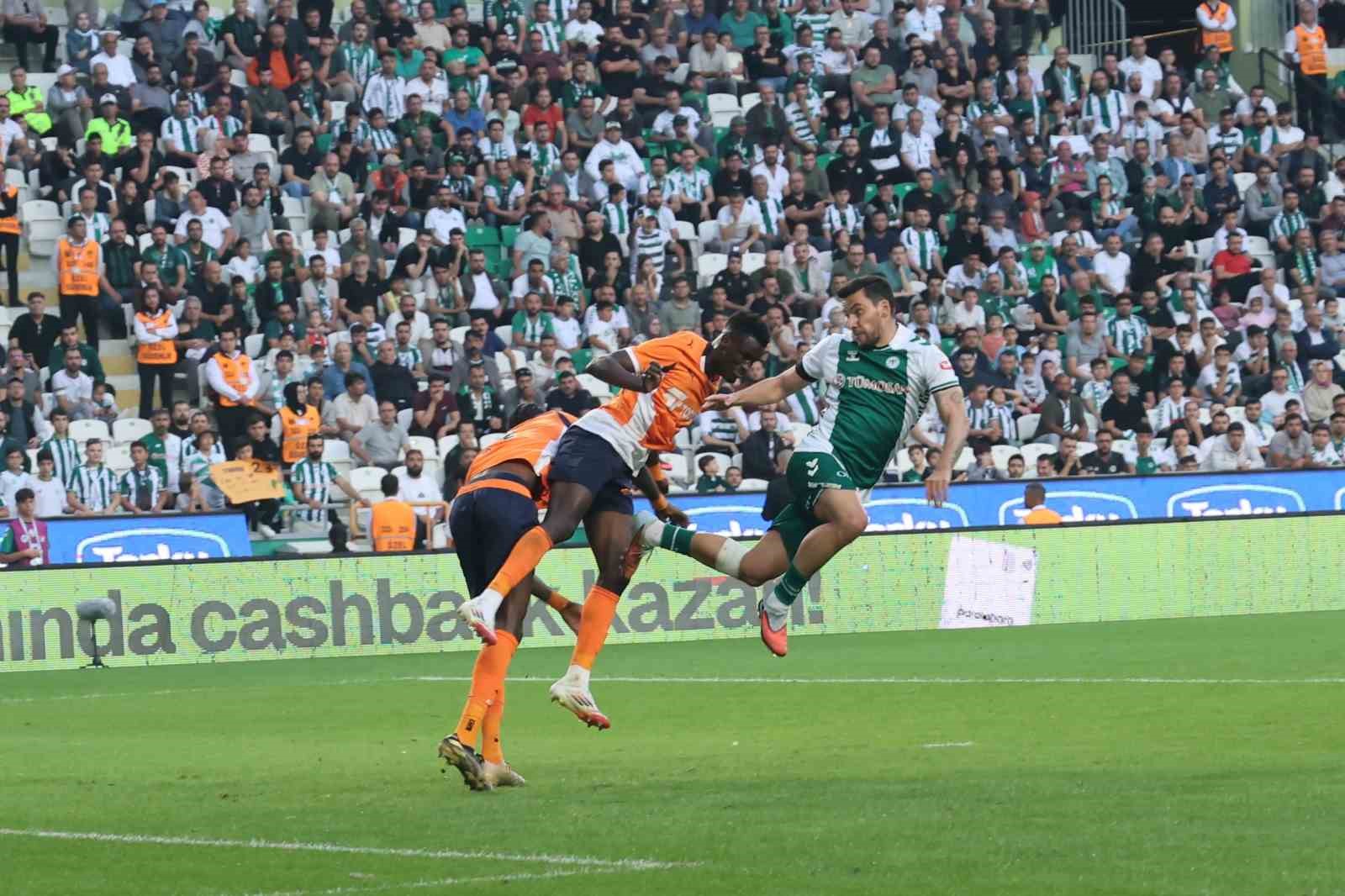 Trendyol Süper Lig: Konyaspor: 2 - RAMS Başakşehir: 1 (Maç sonucu)