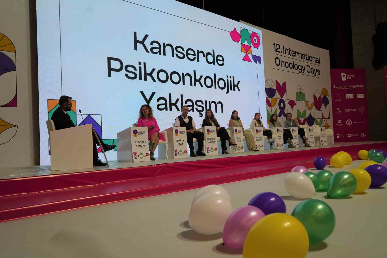 Muş’ta "12. Uluslararası Onkoloji Günleri" sona erdi