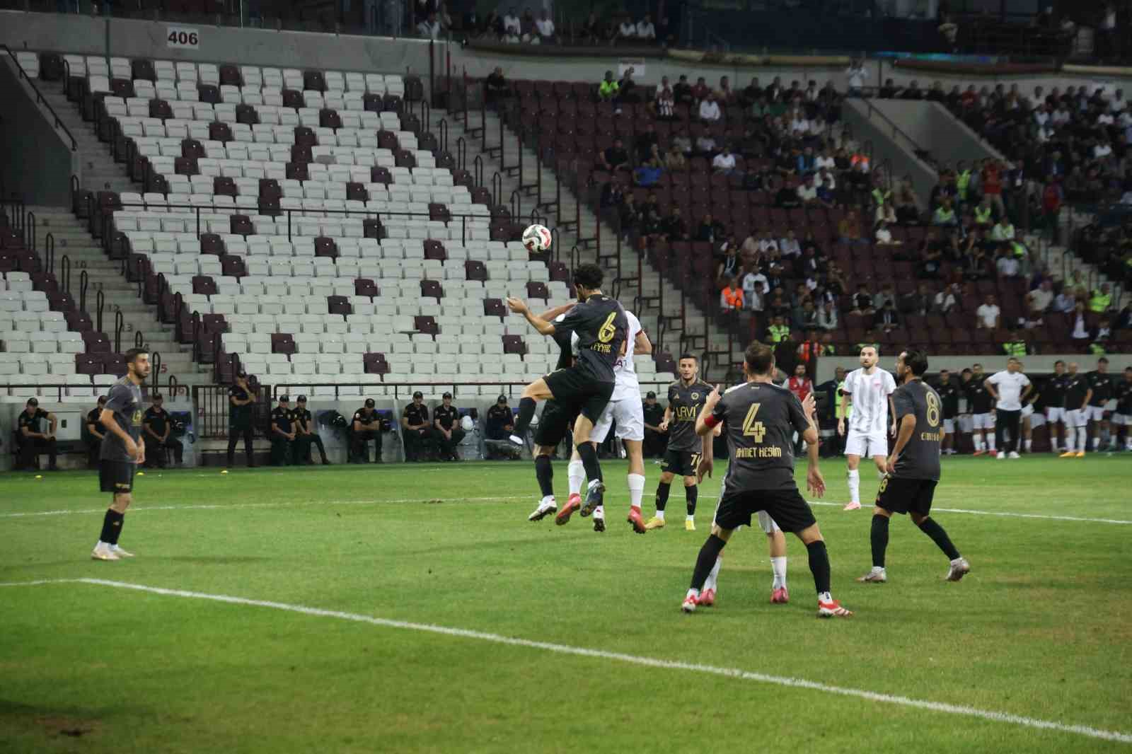 TFF 2. Lig: Elazığspor: 1 - Batman Petrolspor: 2
