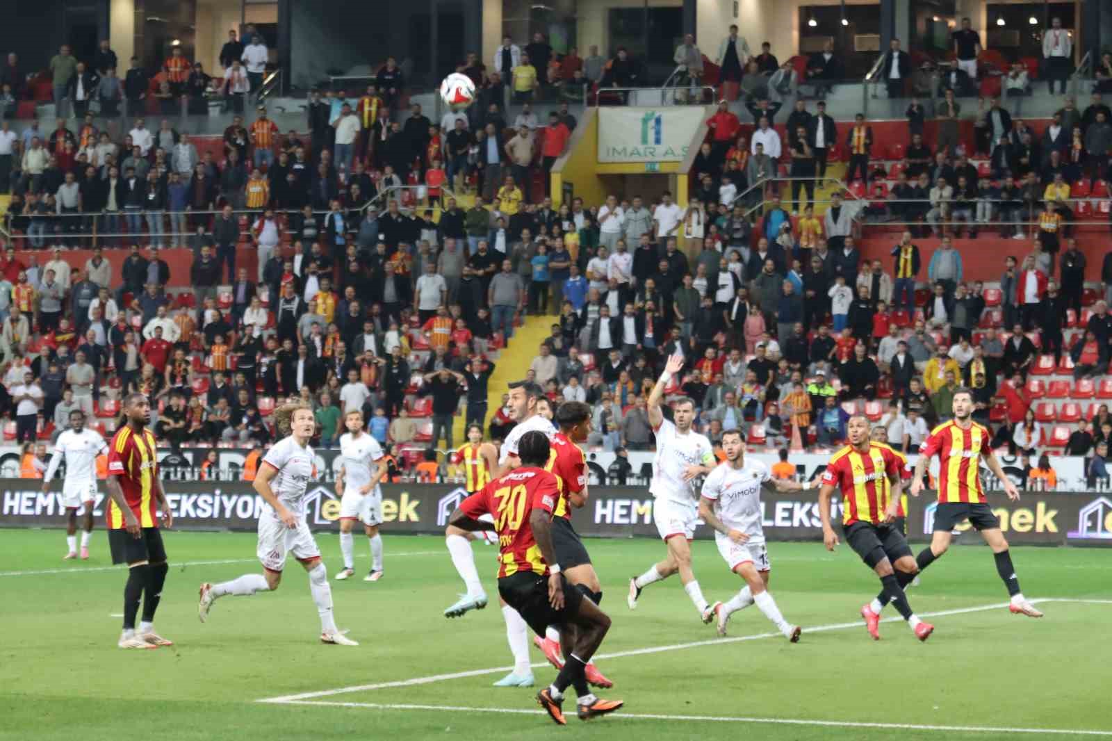 Trendyol S&uuml;per Lig: Kayserispor: 1 - Gen&ccedil;lerbirliği: 1 (Ma&ccedil; sonucu)
