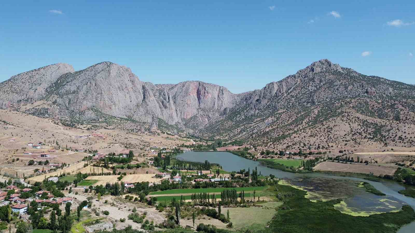 Kazankaya Kanyonu tarihi ve doğal güzellikleriyle meditasyon merkezini andırıyor